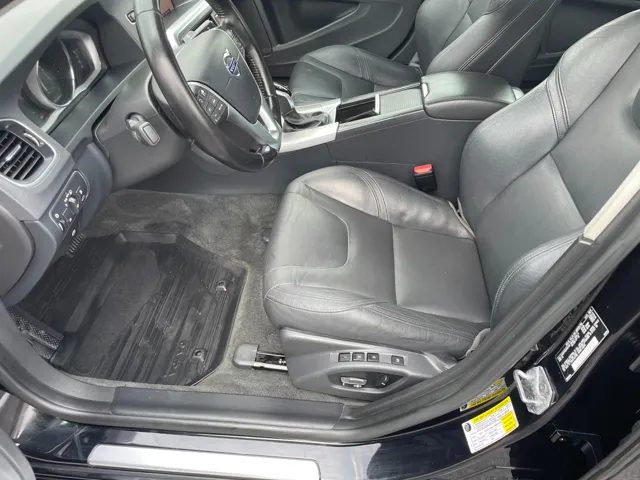 2018 Volvo S60 Inscription Platinum - Photo 8