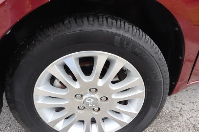 2009 Toyota Sienna Limited - Photo 10