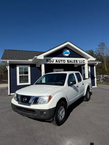 2015 Nissan Frontier 4.0 S Crew Cab 4X2 AT's photo