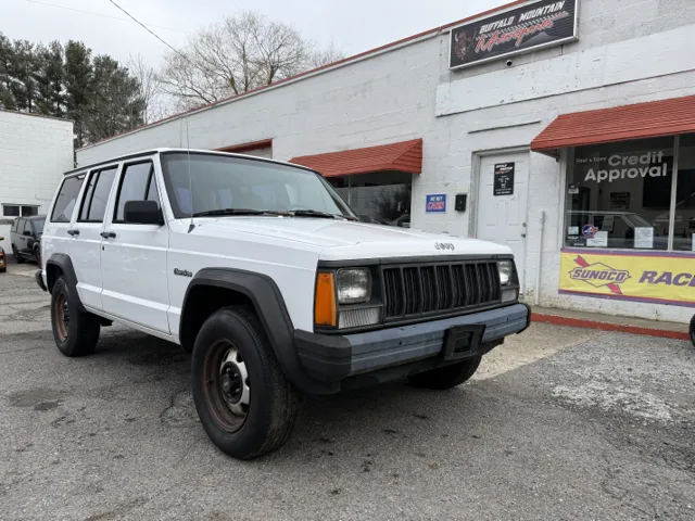 1995 Jeep Cherokee SE's photo