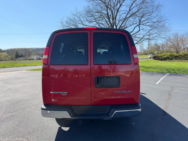 2005 Chevrolet Express 1500 AWD