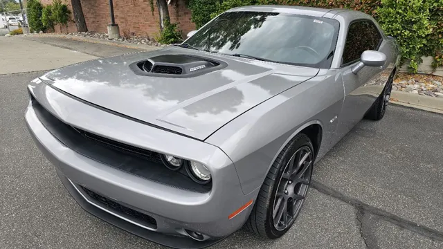 2016 Dodge Challenger R/T Shaker RWD photo