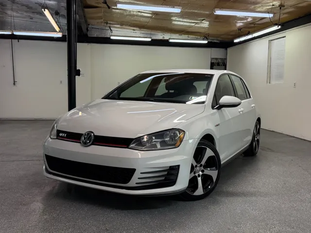 2016 Volkswagen Golf GTI S's photo