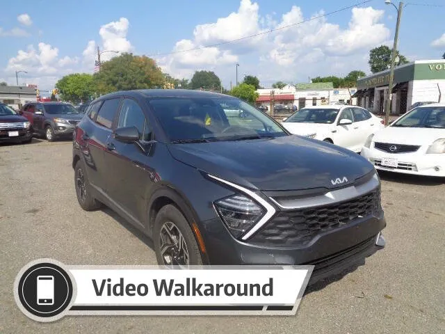 2024 Kia Sportage LX's photo