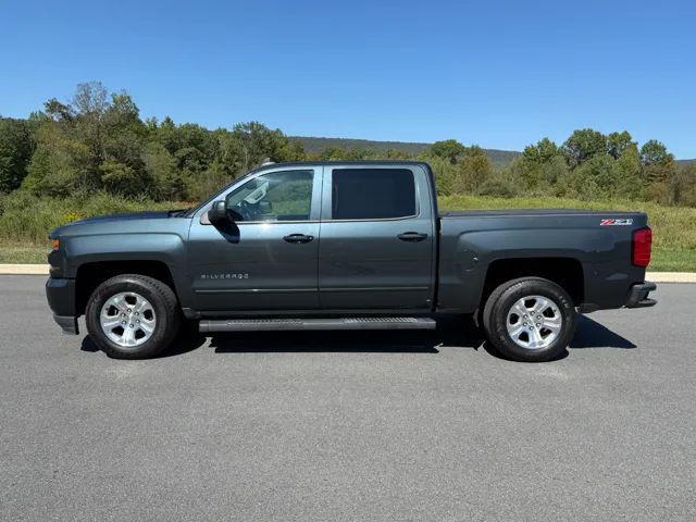 2017 Chevrolet Silverado 1500 LT Z71 photo 5