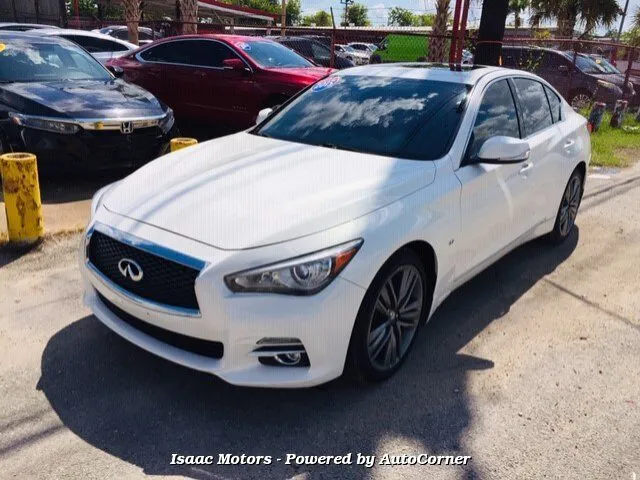 2015 INFINITI Q50 Premium's photo
