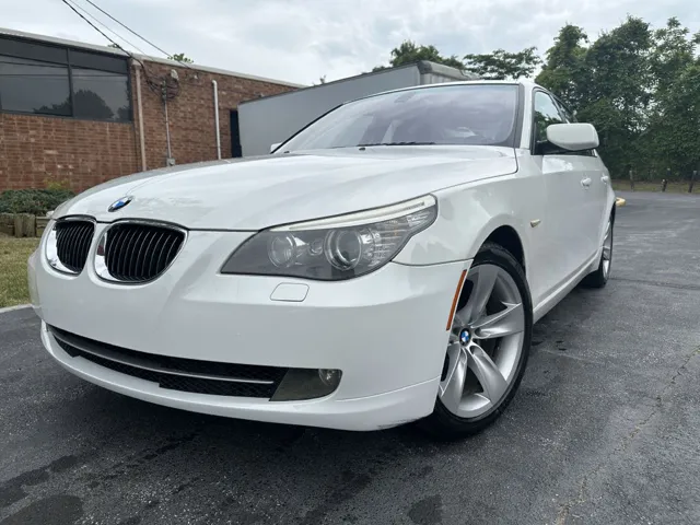 2008 BMW 5 Series 528i's photo