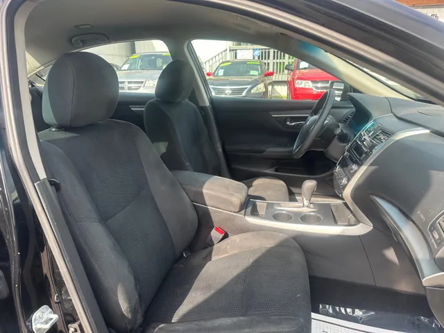 2015 Nissan Altima SV - Photo 13