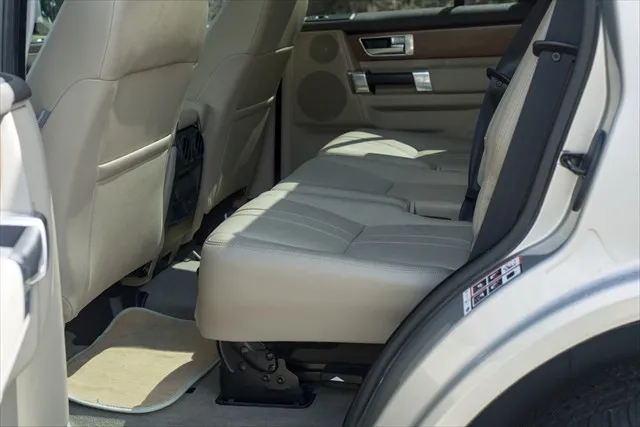 2016 Land Rover LR4 HSE - Photo 11