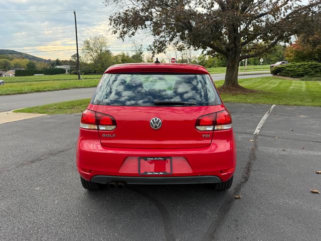 2012 Volkswagen Golf 2.0L 4-Door TDI