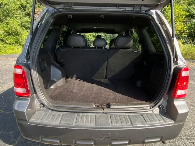 2009 Ford Escape XLT photo 30