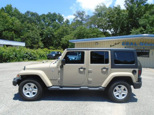 2017 Jeep Wrangler Unlimited Sahara - Photo 18