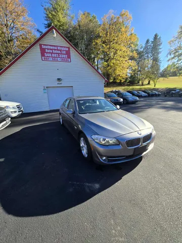 2012 BMW 5 Series 528i's photo