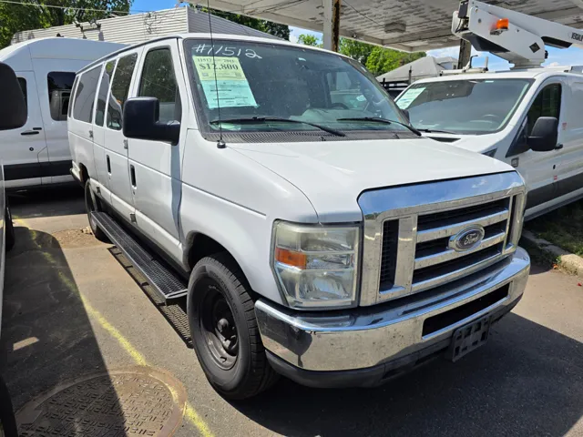 2011 Ford E-Series E-350 XLT Super Duty Extended's photo