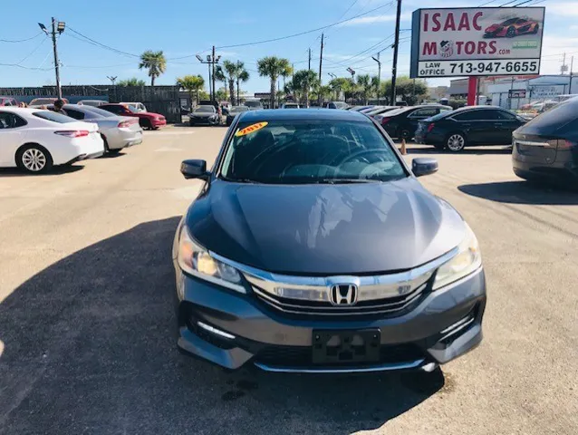 2017 Honda Accord EX-L's photo