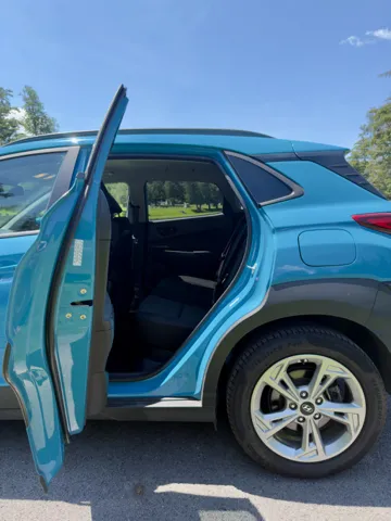 2023 Hyundai Kona SEL - Photo 17