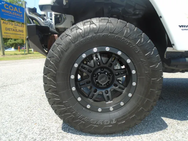 2015 Jeep Wrangler Unlimited Sahara - Photo 33