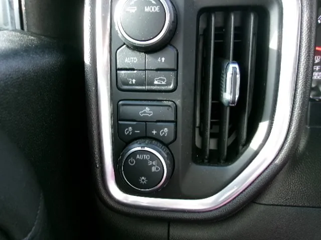 2020 Chevrolet Silverado 1500 LT - Photo 7