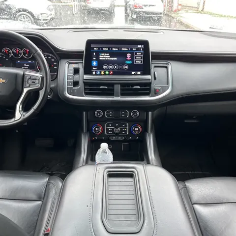 2021 Chevrolet Suburban LT - Photo 12