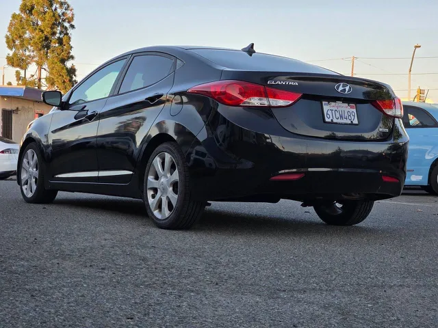 2012 Hyundai Elantra Limited - Photo 16
