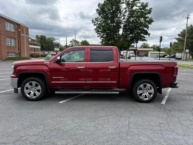 2018 GMC Sierra 4WD Crew Cab Short Box SLT's photo