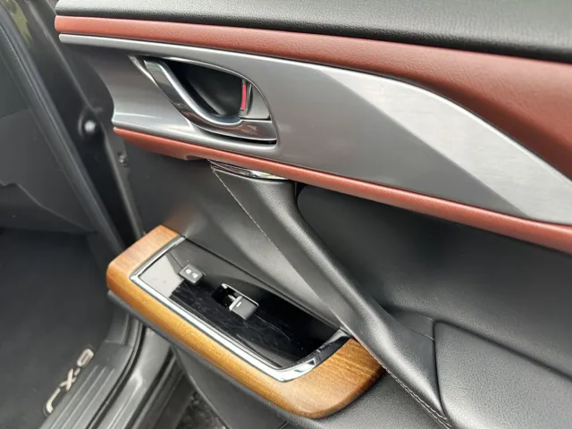 2017 Mazda CX-9 Signature - Photo 24