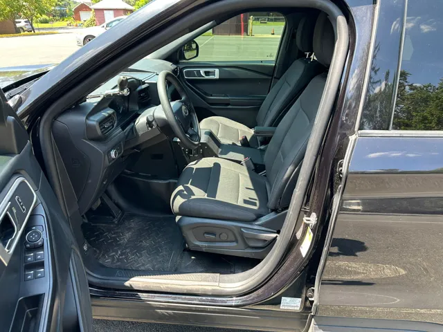 2020 Ford Explorer photo 4