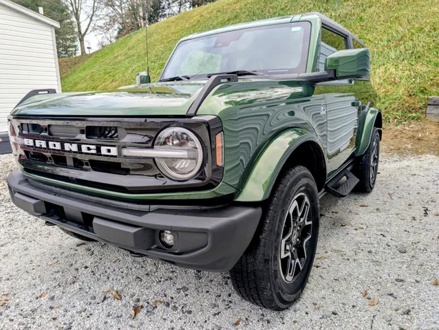 2023 Ford Bronco Outer Banks photo 4
