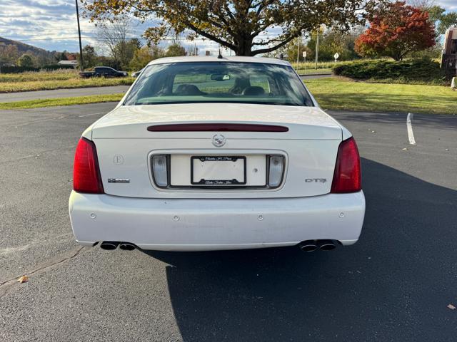 2005 Cadillac Deville DTS