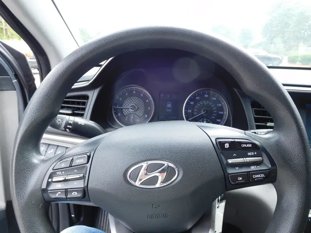 2019 Hyundai Elantra SEL - Photo 11