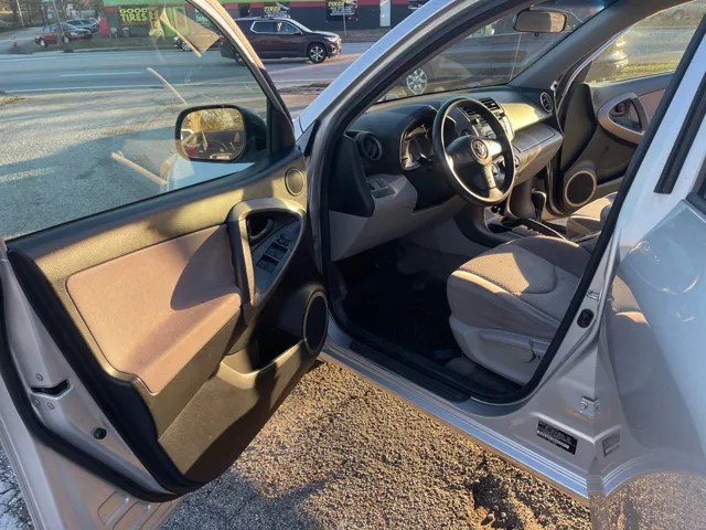 2008 Toyota RAV4 Base - Photo 10