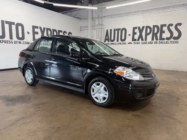 2011 Nissan Versa S