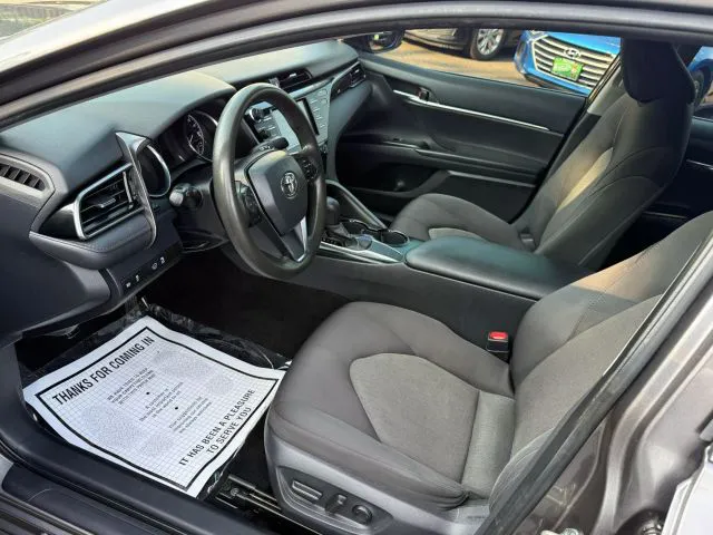 2020 Toyota Camry LE - Photo 22