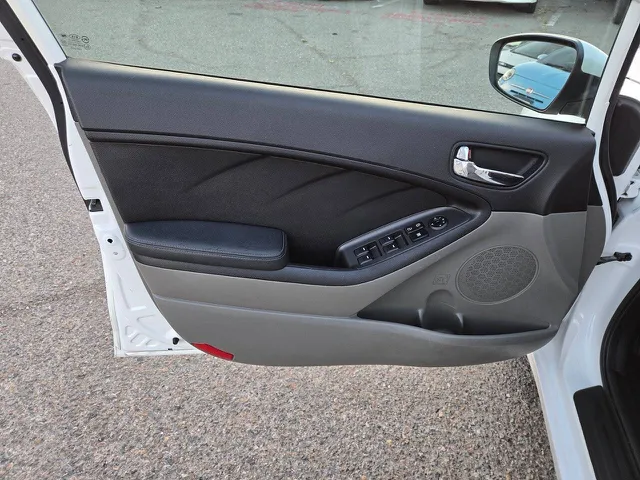 2014 Kia Forte LX - Photo 19