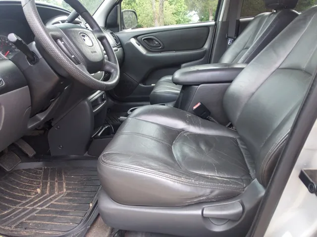 2004 Mazda Tribute LX - Photo 12