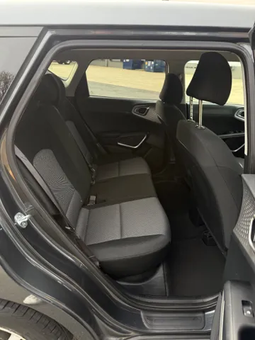 2023 Kia Soul LX - Photo 13