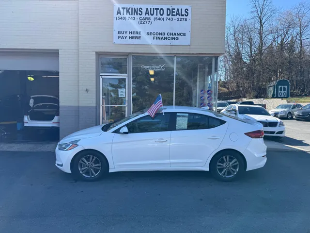 2017 Hyundai Elantra SE