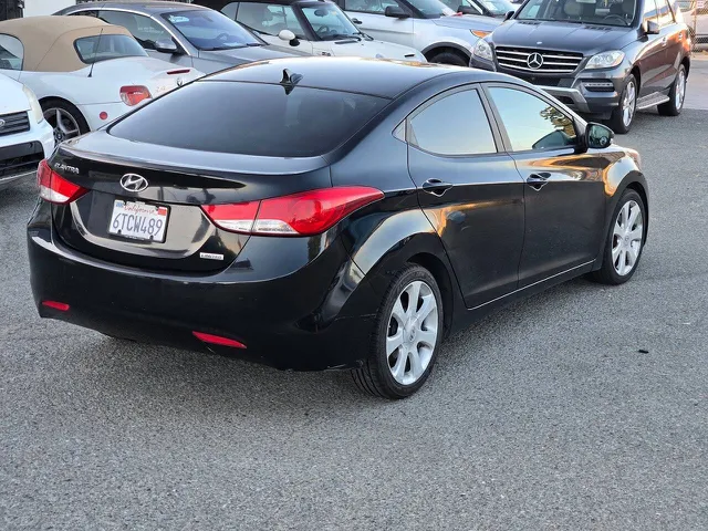 2012 Hyundai Elantra Limited - Photo 10