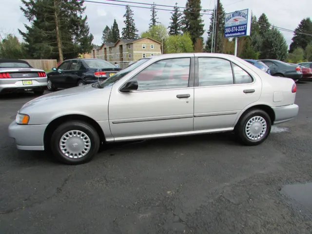 1998 Nissan Sentra XE