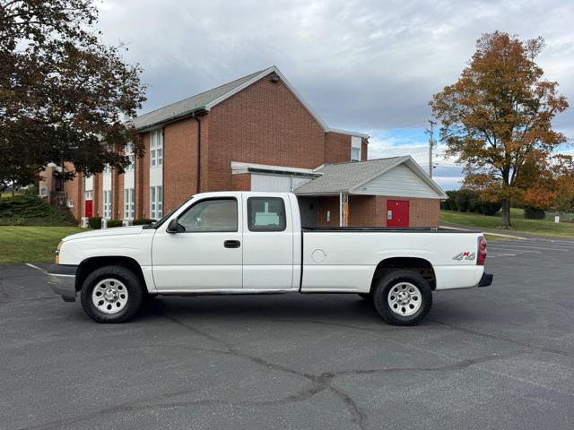 2005 Chevrolet Silverado 1500 Ext. Cab Long Bed 4WD