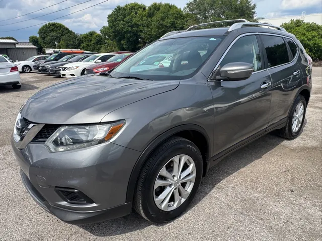 2014 Nissan Rogue SV FWD's photo
