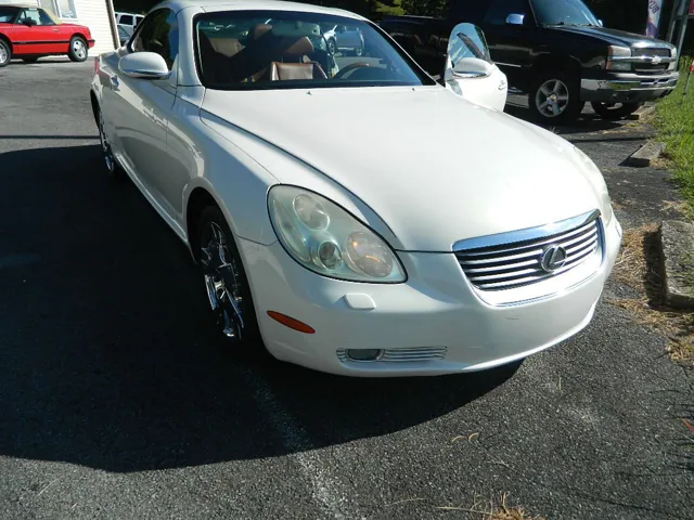 2005 Lexus SC 430's photo