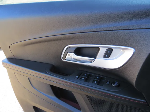 2015 Chevrolet Equinox LT photo 9