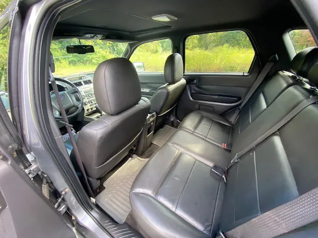 2009 Ford Escape XLT photo 21