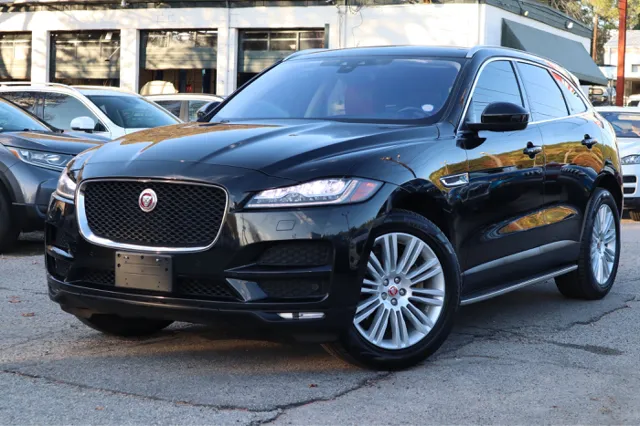 2018 Jaguar F-PACE Portfolio's photo