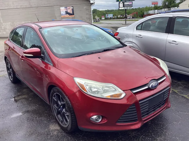 2014 Ford Focus 5 Door Hatch SE's photo