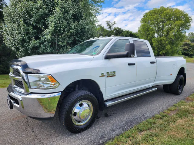 2018 Ram 3500 photo 2