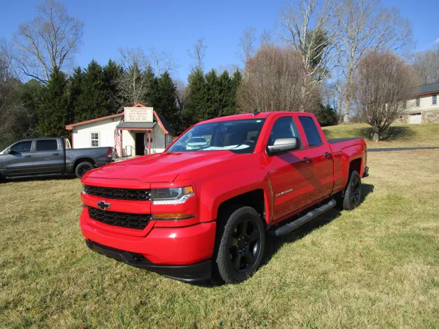 2017 Chevrolet Silverado 1500 Custom