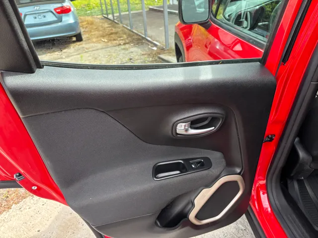 2016 Jeep Renegade Sport - Photo 22