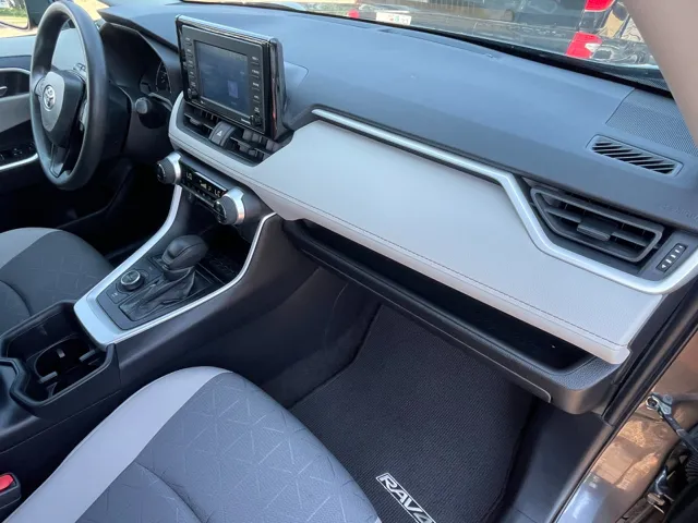 2022 Toyota RAV4 Hybrid photo 19